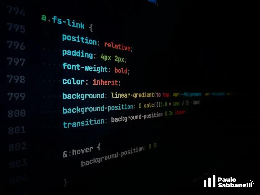 Código CSS definindo um link com gradiente linear e efeito de transição ao passar o mouse