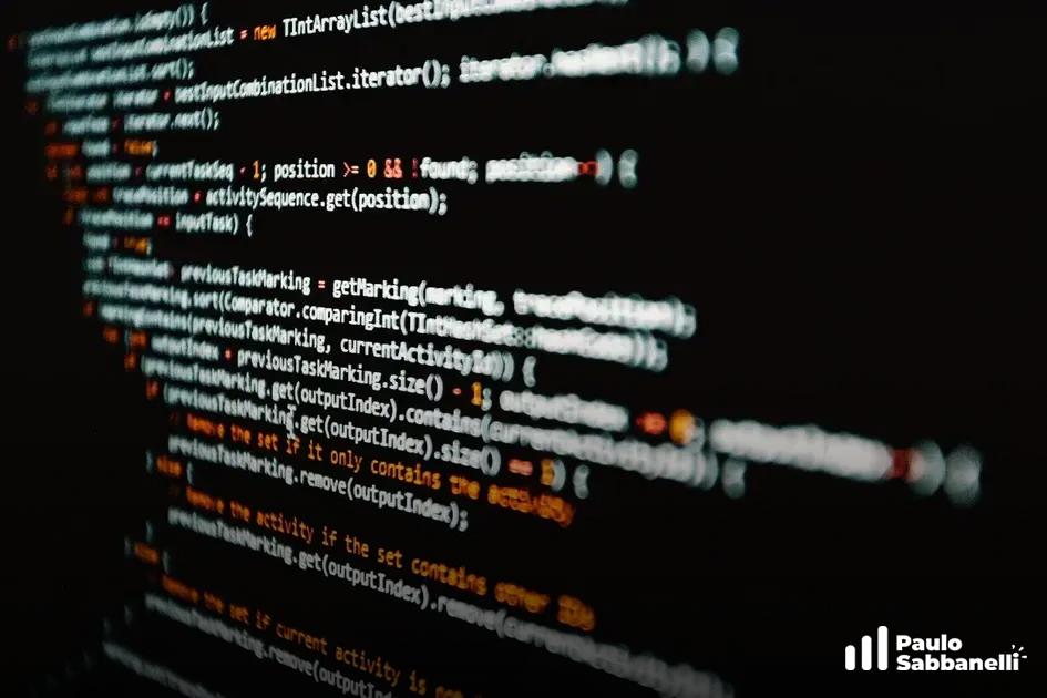 Código Java com listas de inteiros e cálculo de sequência de atividades, com trechos em vermelho