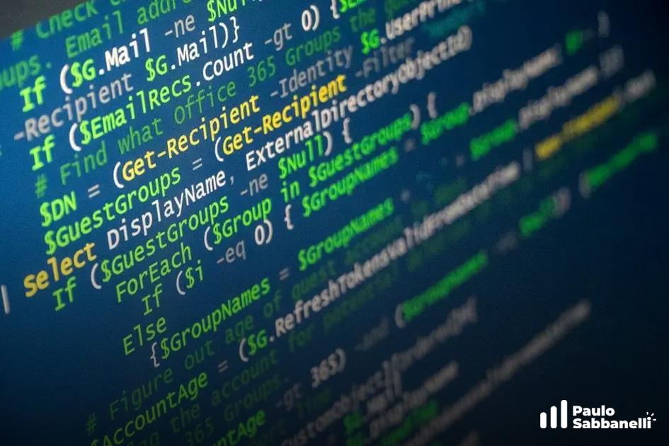 Código PowerShell colorido para gerenciar destinatários e grupos de e-mail no Office 365